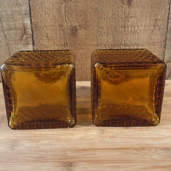 Vintage Mid-Century TILSO Japan Amber Glass Liquor Decanter Set. - Picture 6 of 8